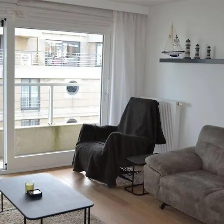 Aan Zee Apartment *